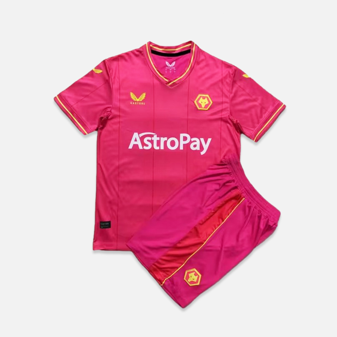 Wolverhampton Wanderers Wolves 23-24 Pink Goalkeeper Kids Kit